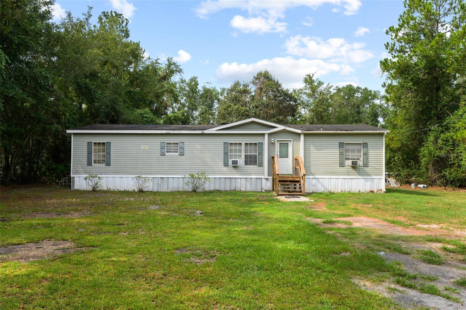 9798 State Road 100 W — photo