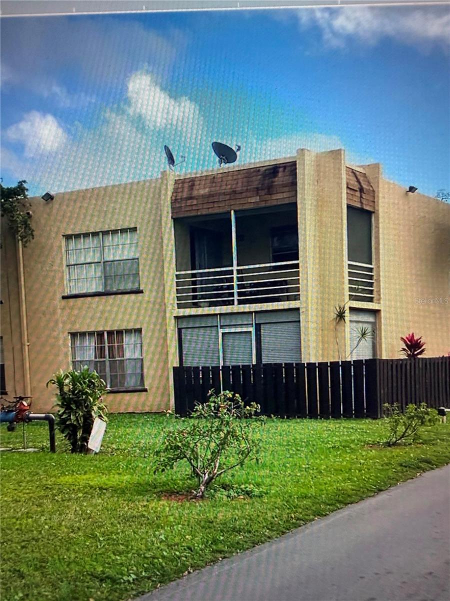 4241 NW 19th Street 170 — photo