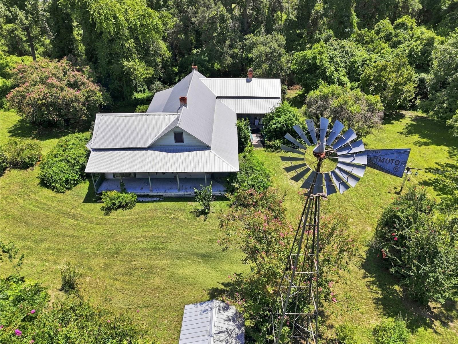 459 SW Bigfoot Court — photo