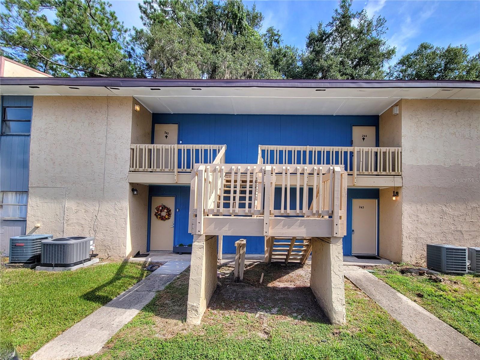 2811 SW Archer Road Z242 — photo