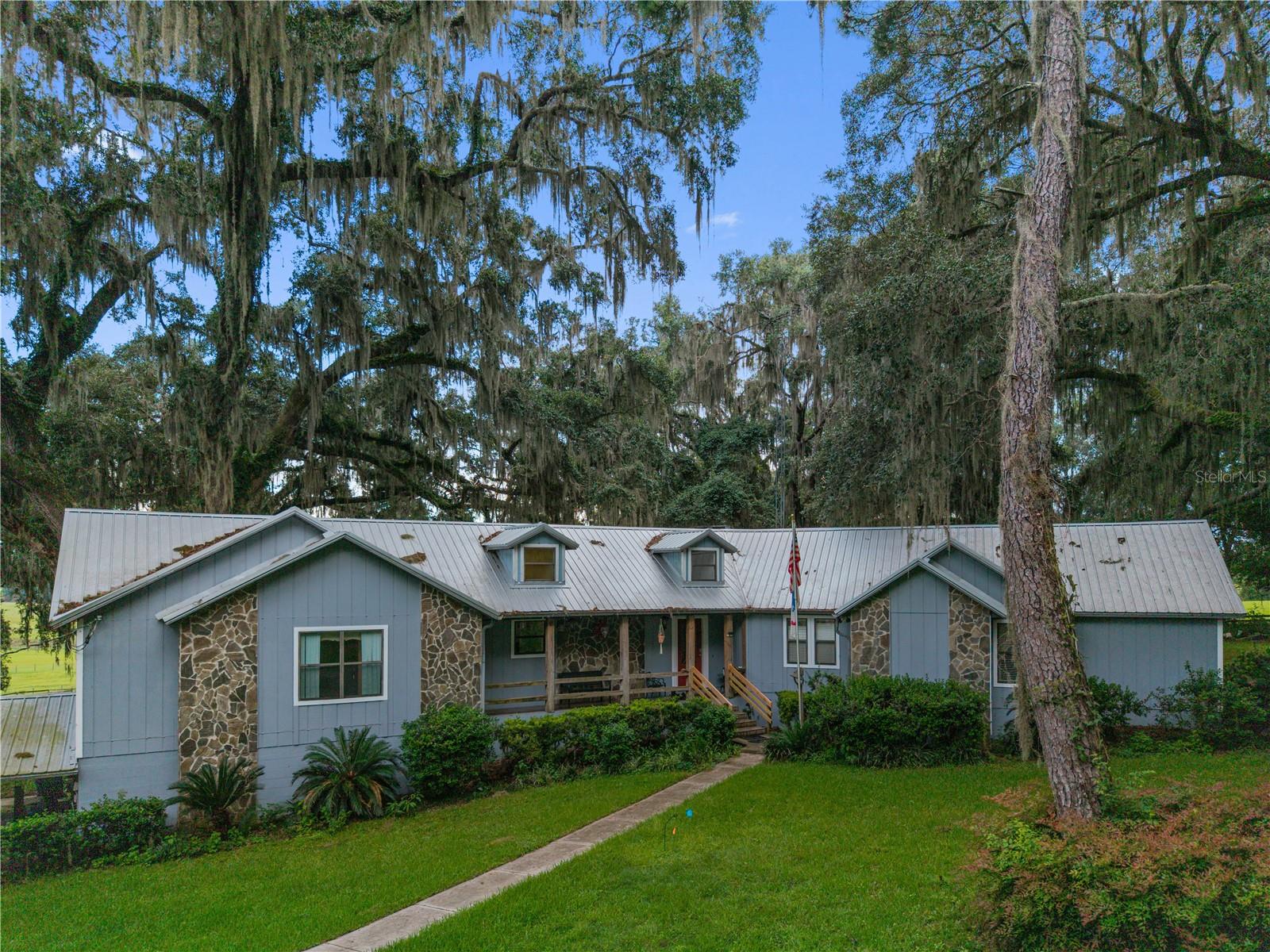 22118 Old Providence Road — photo