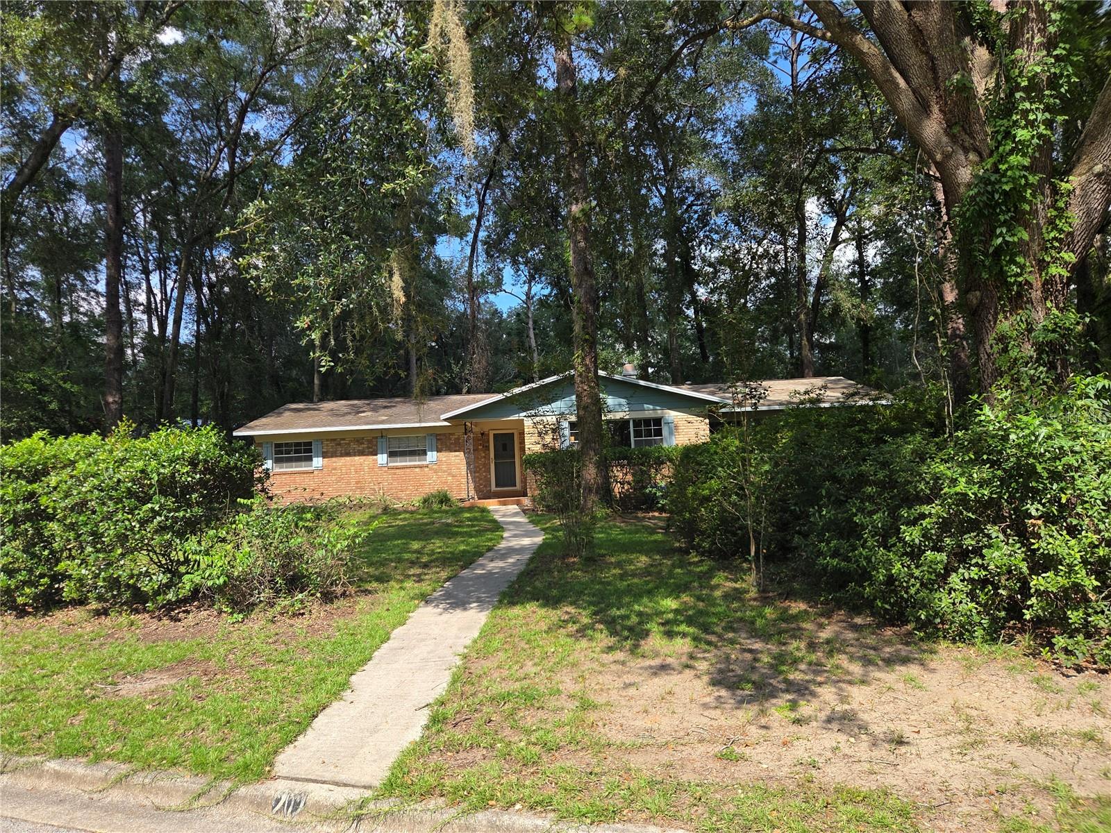909 NW 39th Street — photo