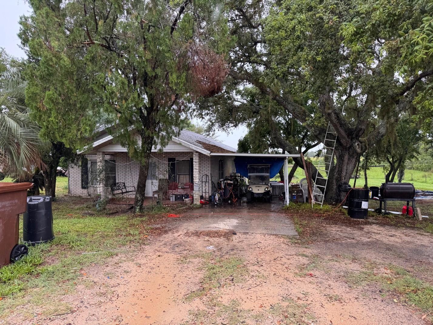 4011 E Robinson Drive — photo