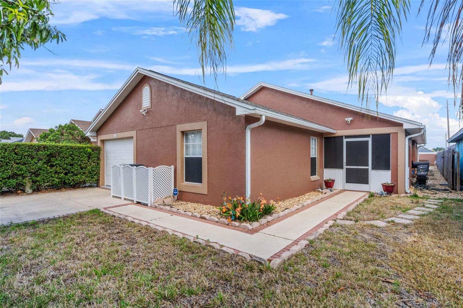 511 Marcia Loop — photo