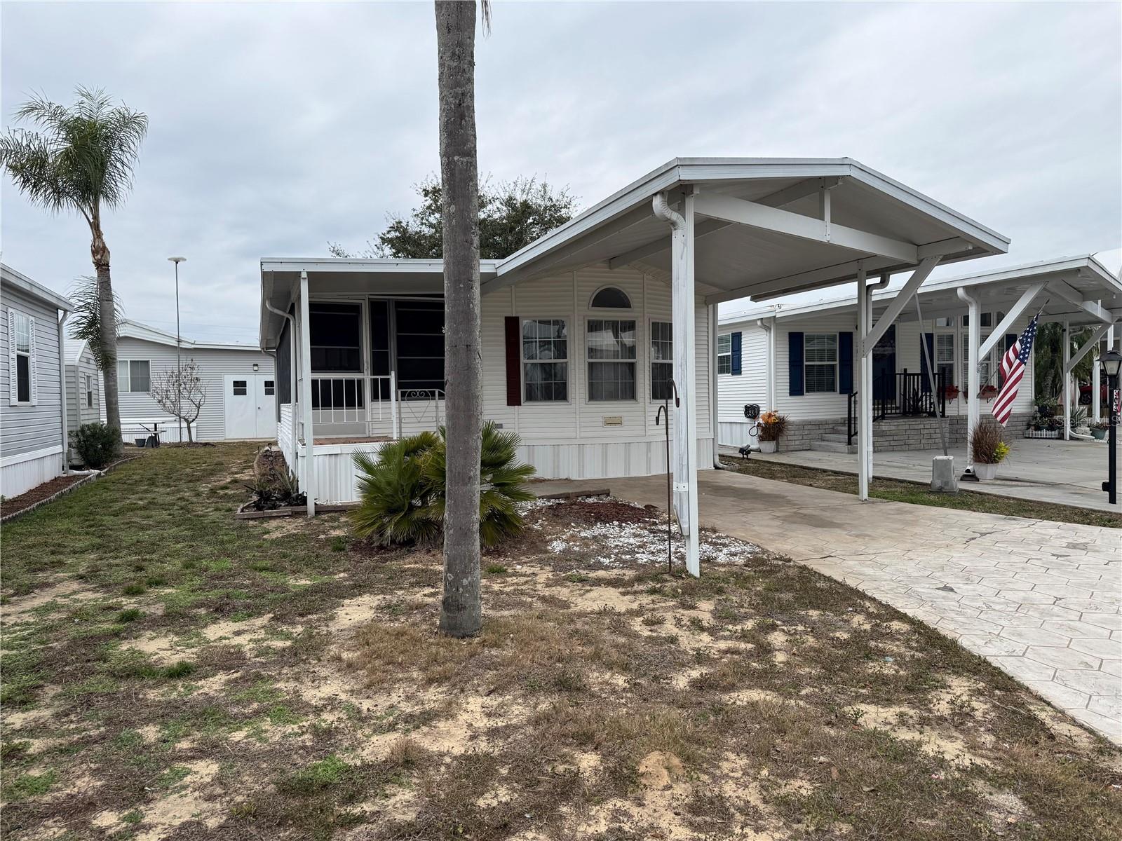 231 St George Drive — photo