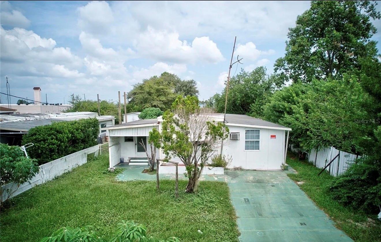 1750 Kent Drive — photo