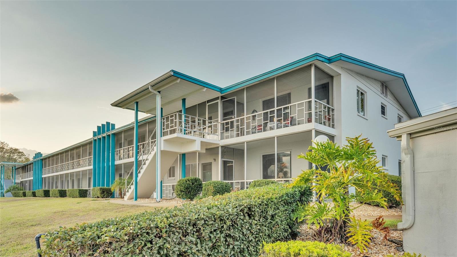 1600 W Lake Parker Drive B9 — photo