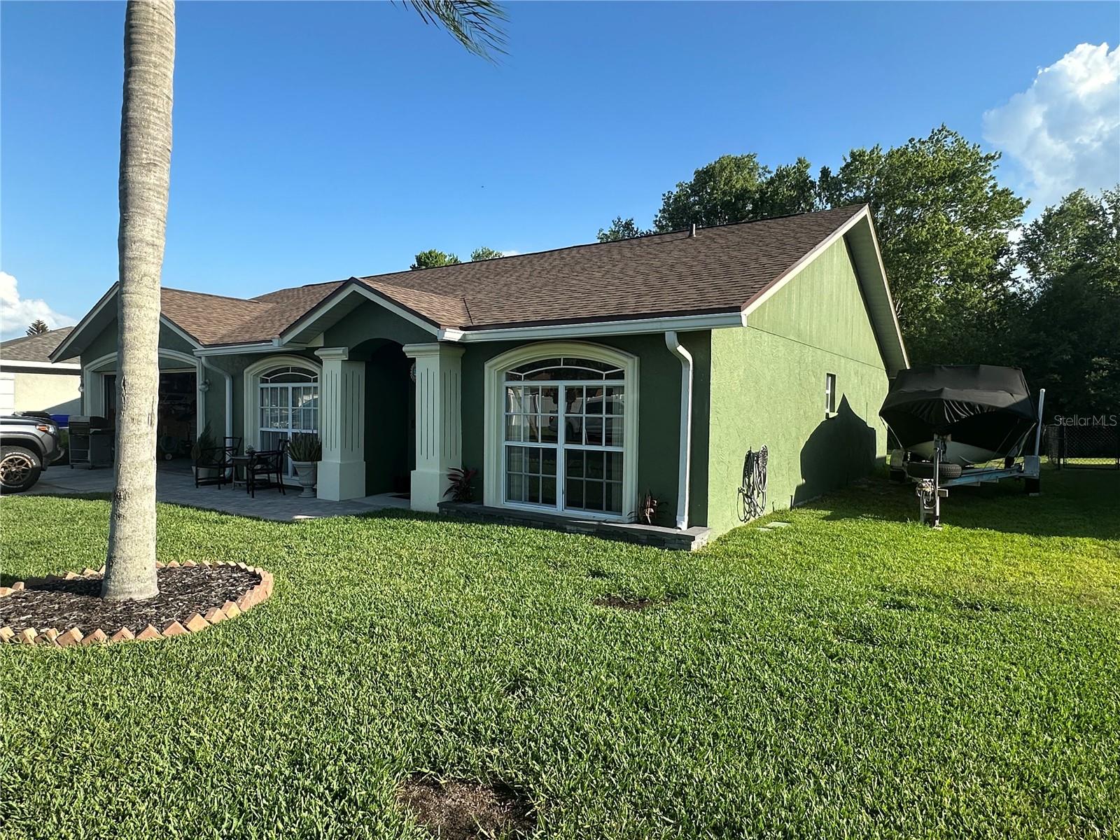 Home in LAKELAND, FL 33811 — photo 2