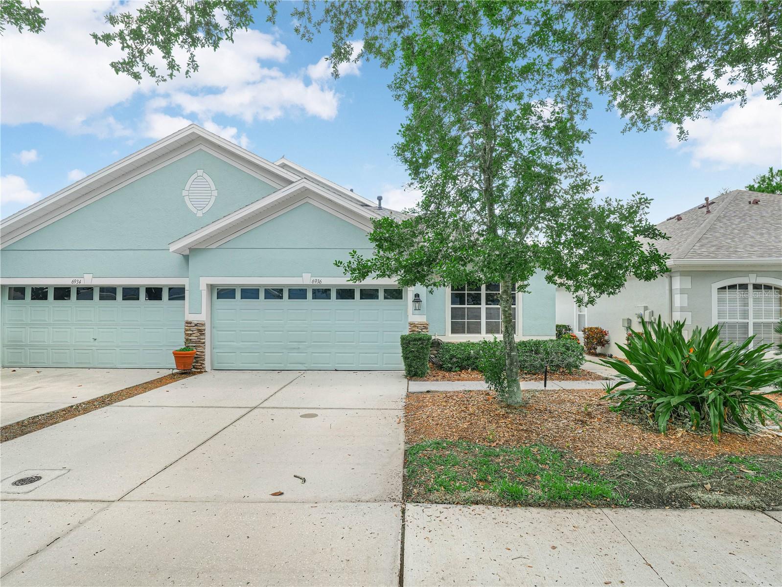 6936 Surrey Oak Drive — photo