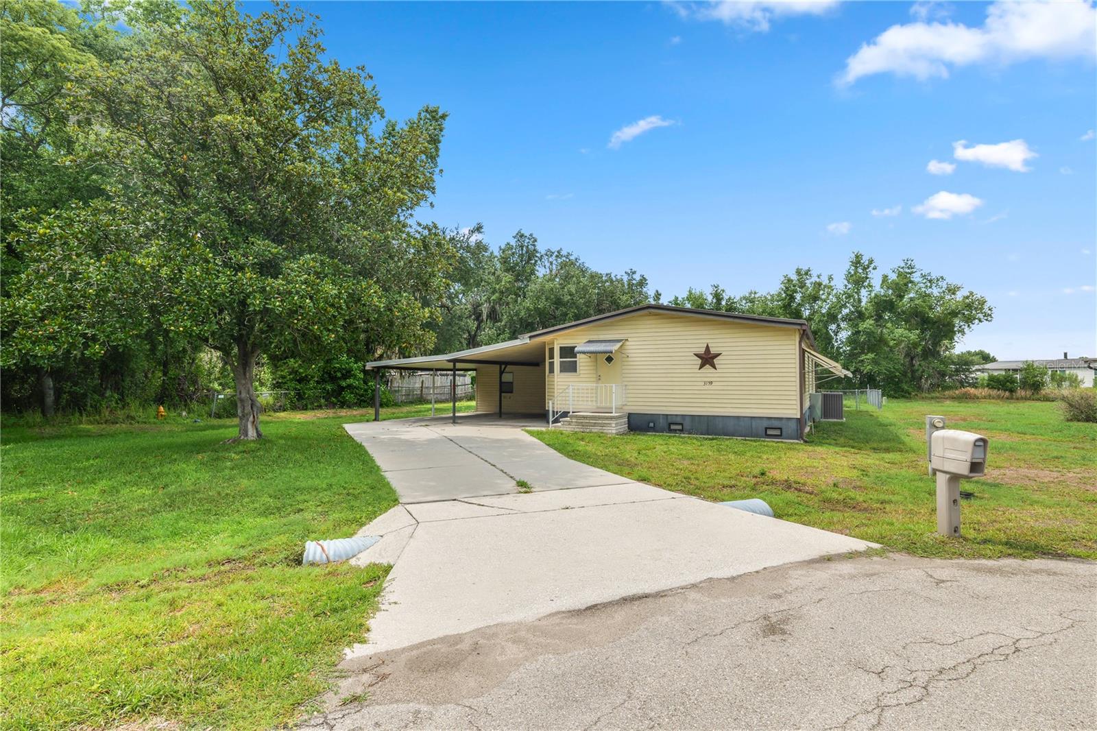 Home in LAKELAND, FL 33810 — photo 3
