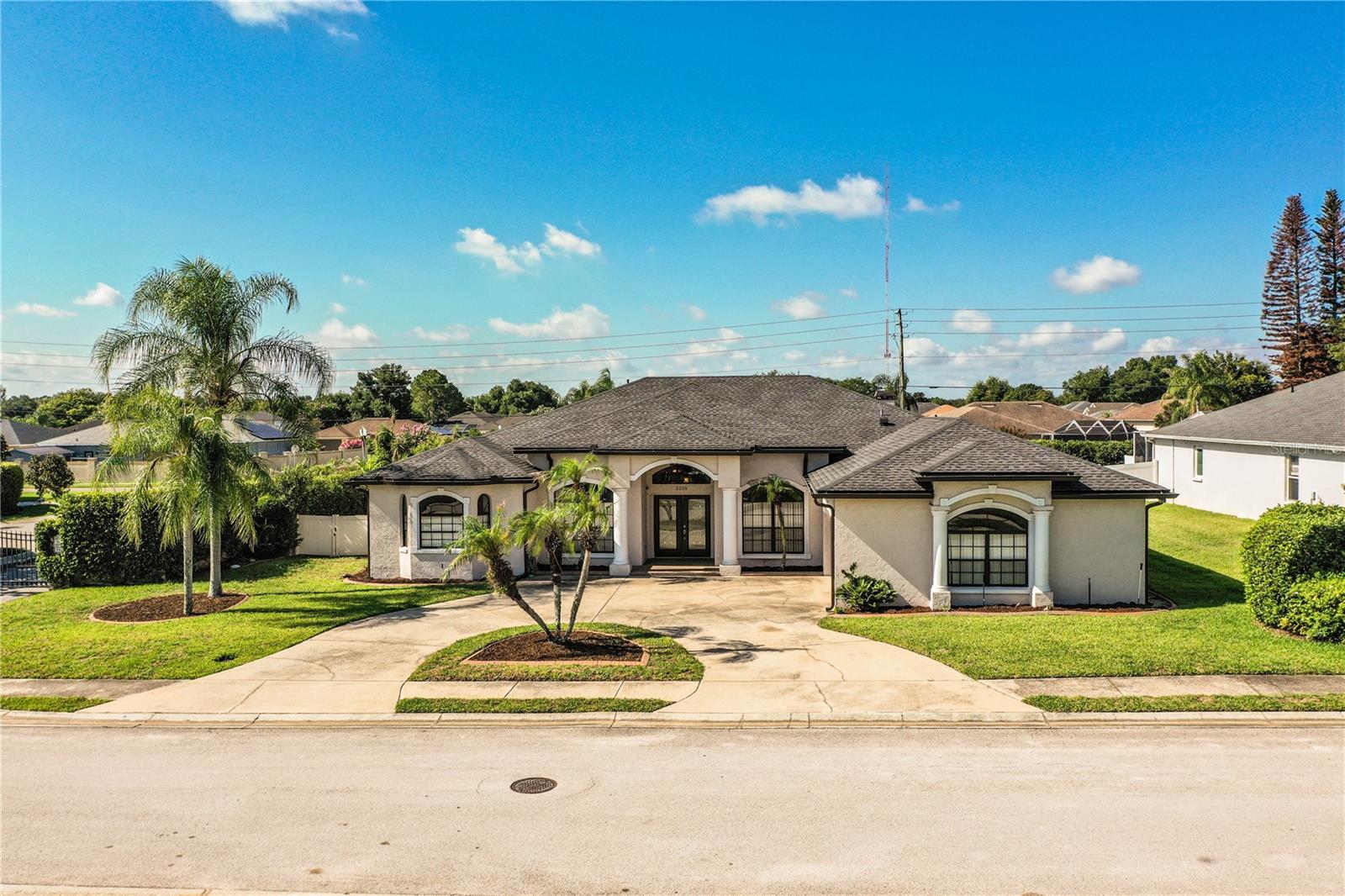 2205 Chesterfield Circle — photo