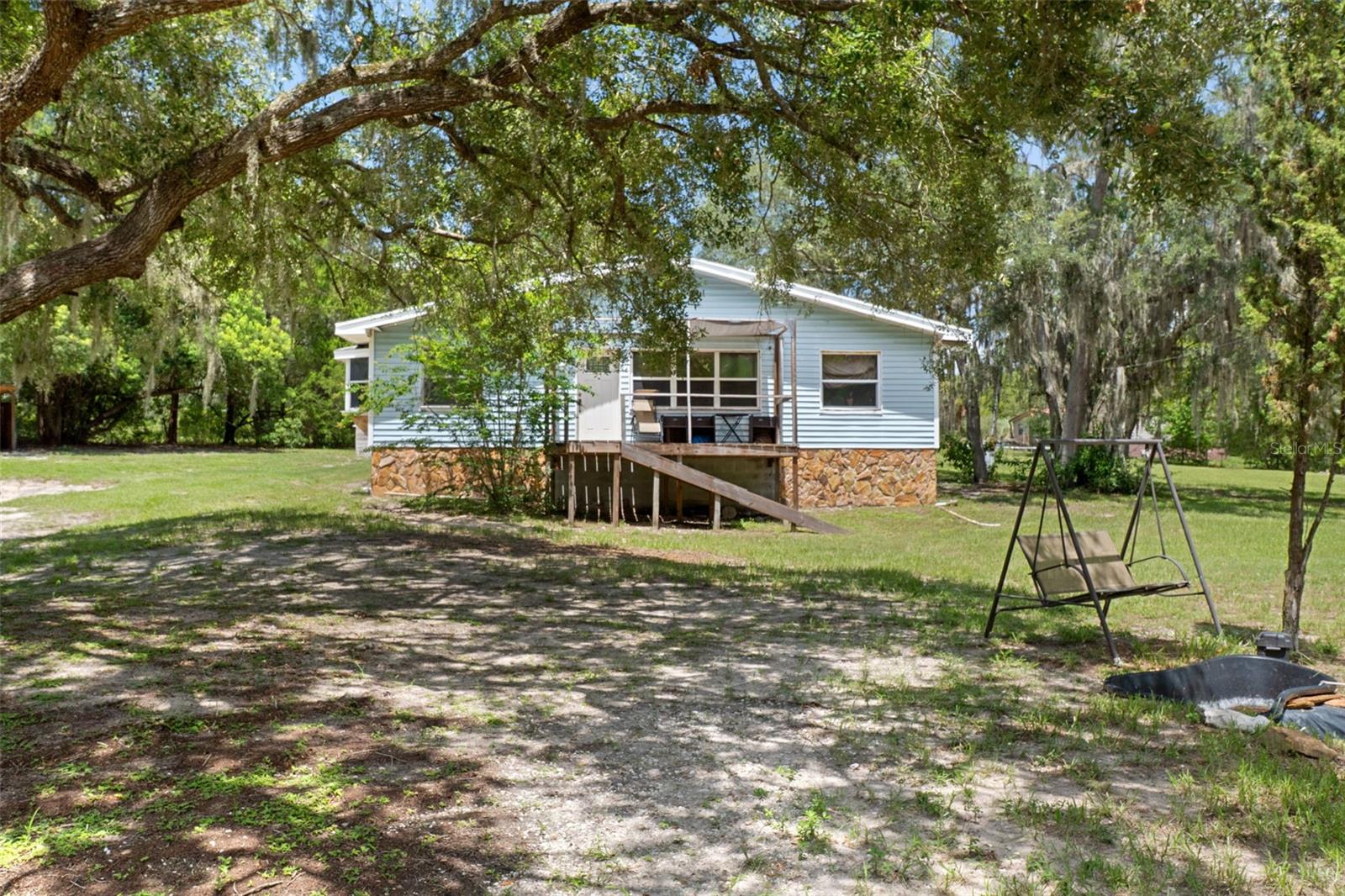 12042 Kamback Drive — photo