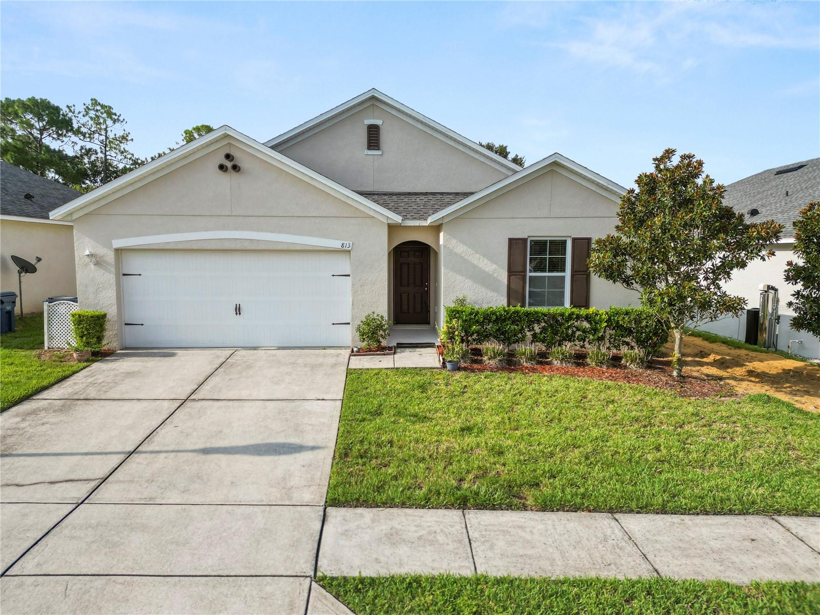 813 Sheen Circle — photo