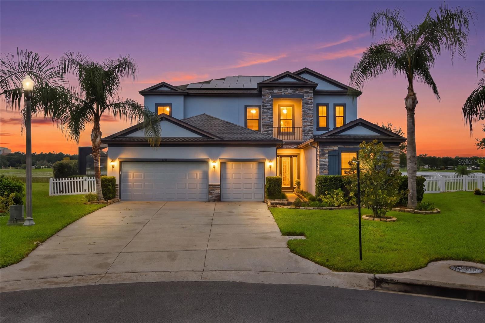 1350 Heritage Landings Drive — photo