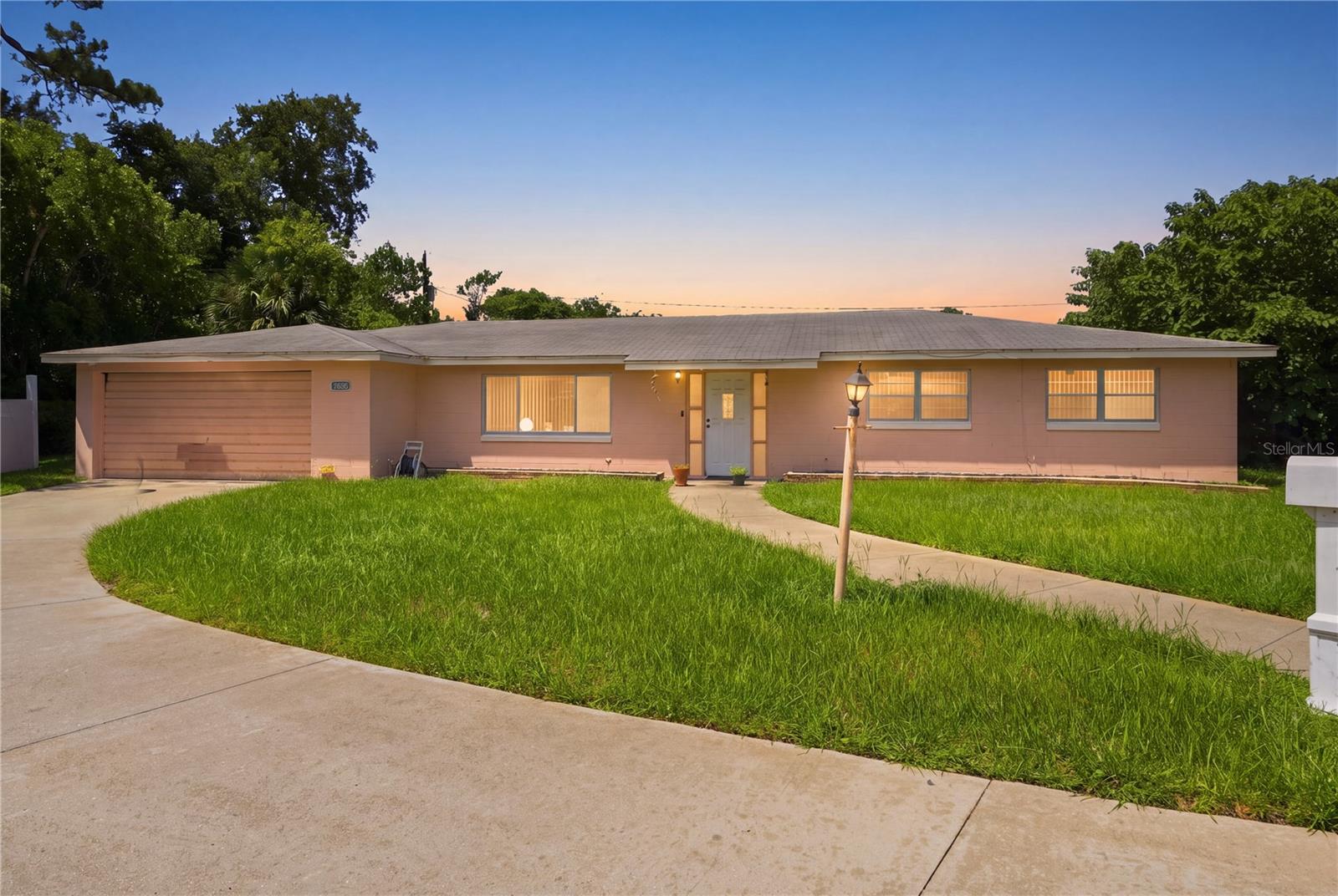1656 Morgan Circle — photo
