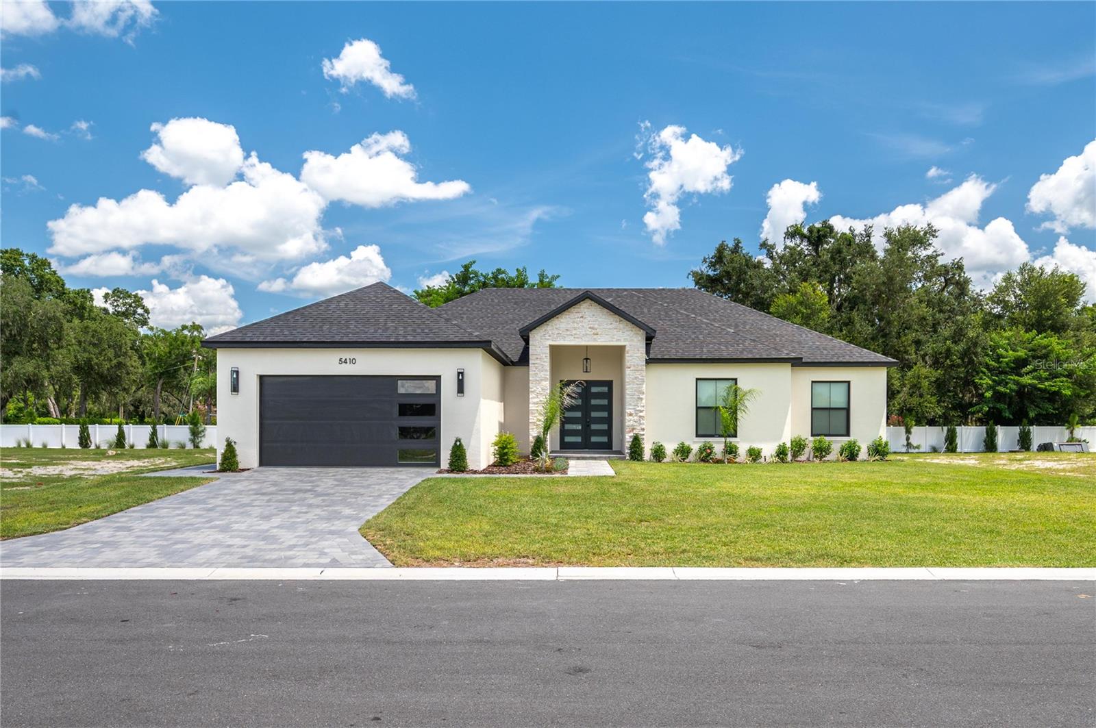 5410 Parker Estates Loop — photo