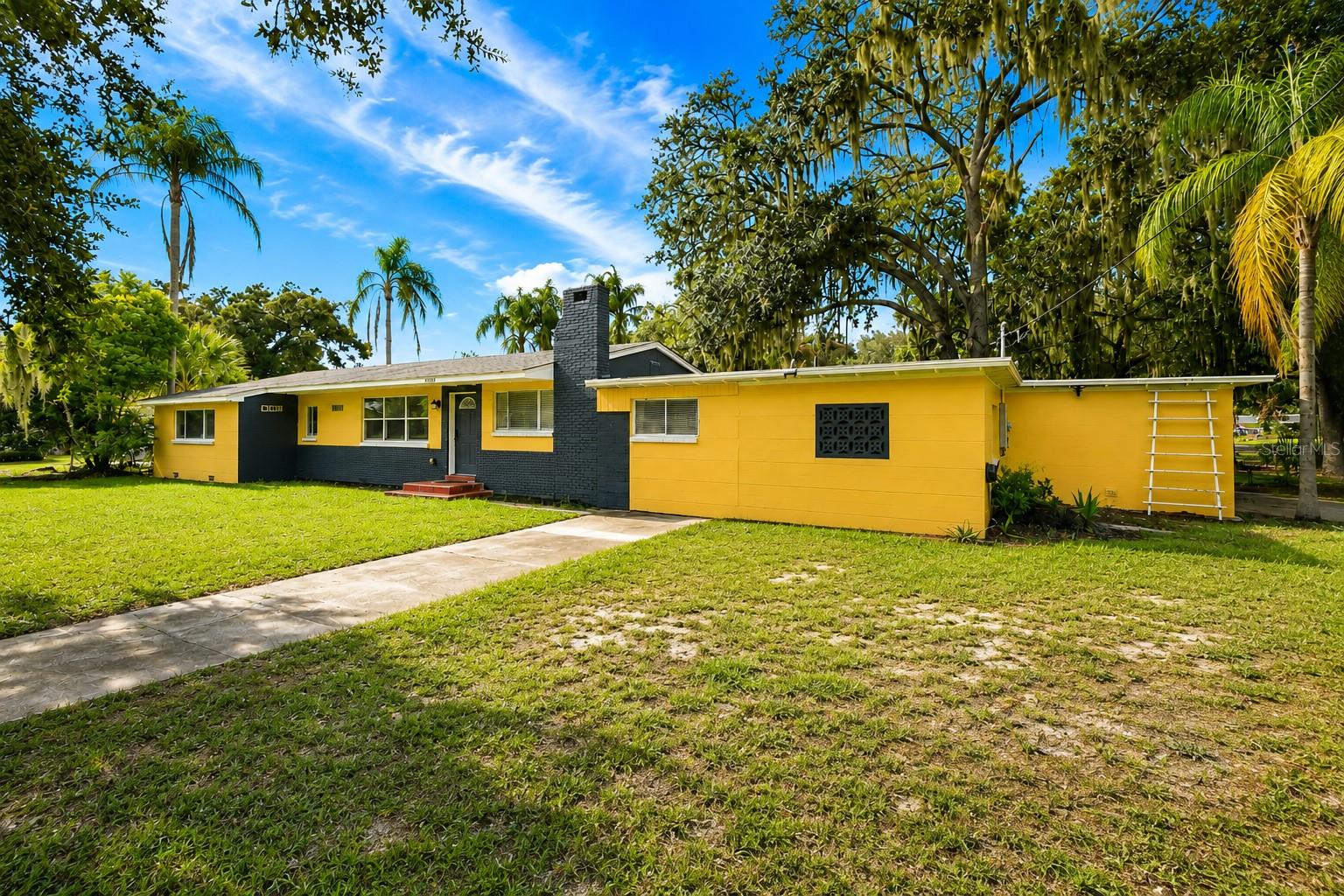 1410 E Edgewood Drive — photo