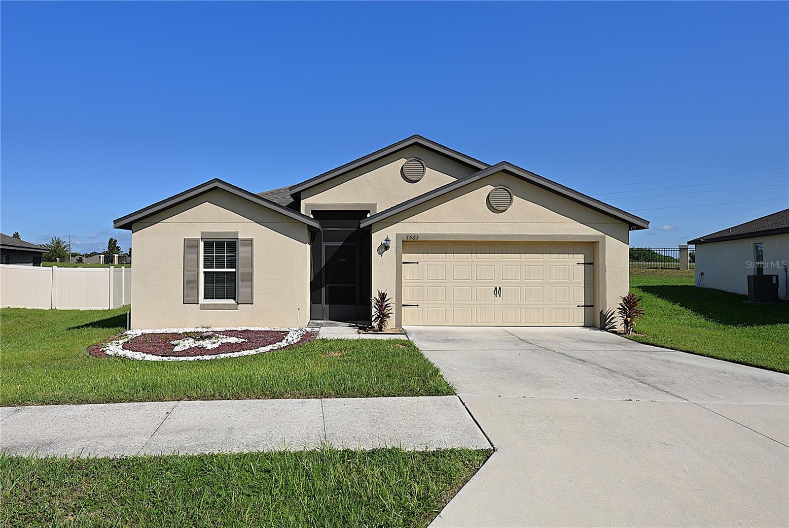 1563 Swan Lake Circle — photo