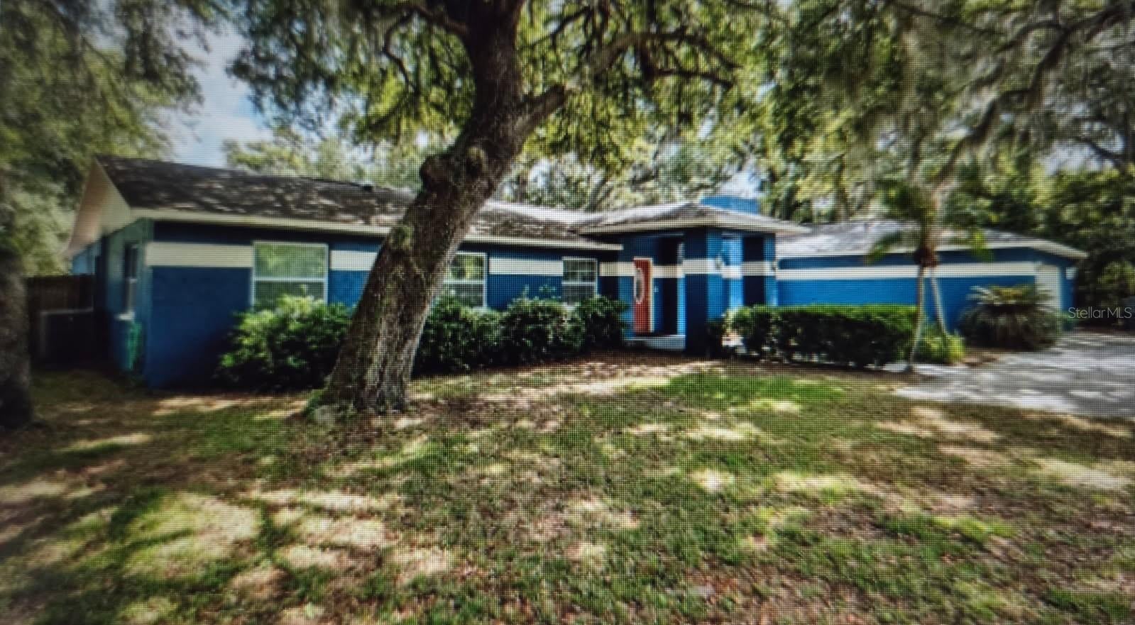 1121 Old Polk City Road — photo