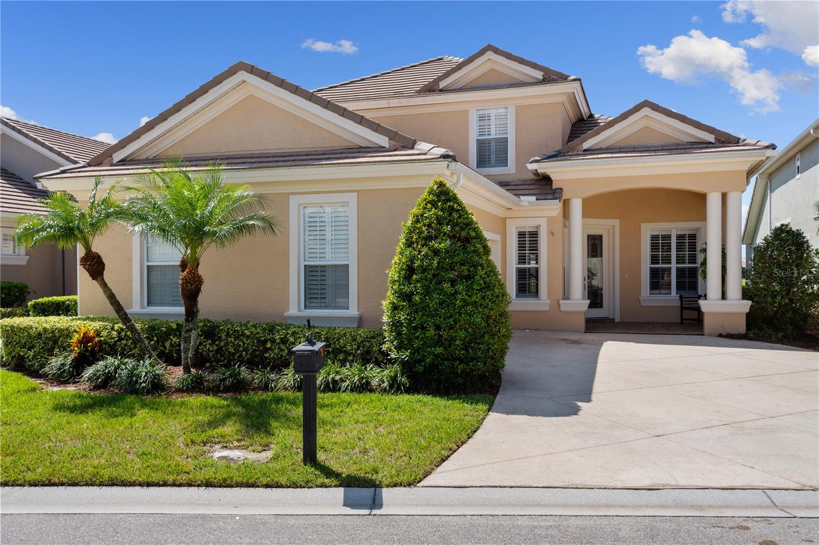 2464 Laurel Glen Drive — photo
