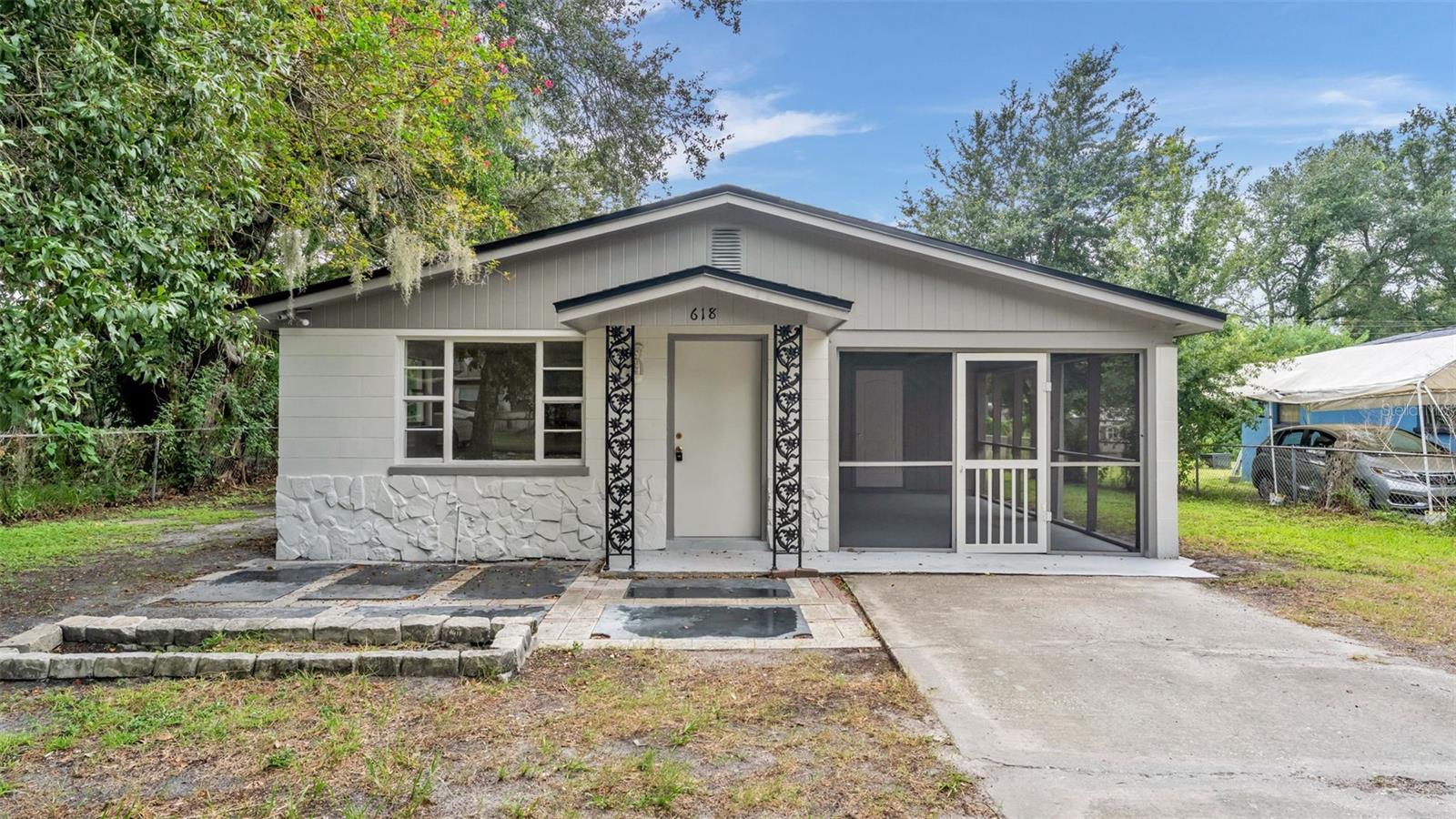 618 W Williams Street — photo