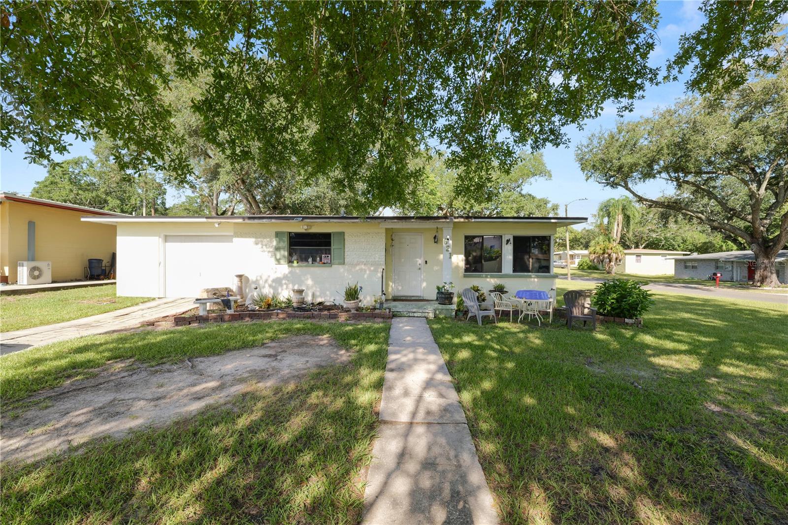 621 Hillside Drive — photo