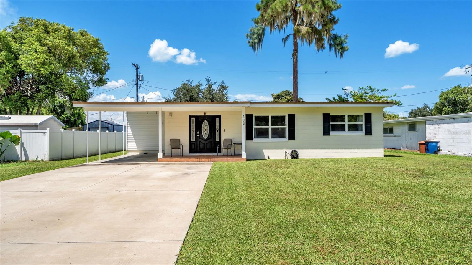 680 Sunset Drive — photo