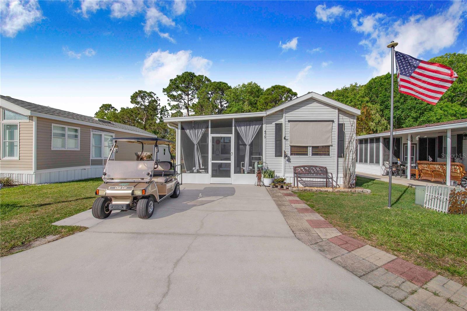 475 Pine Loop — photo