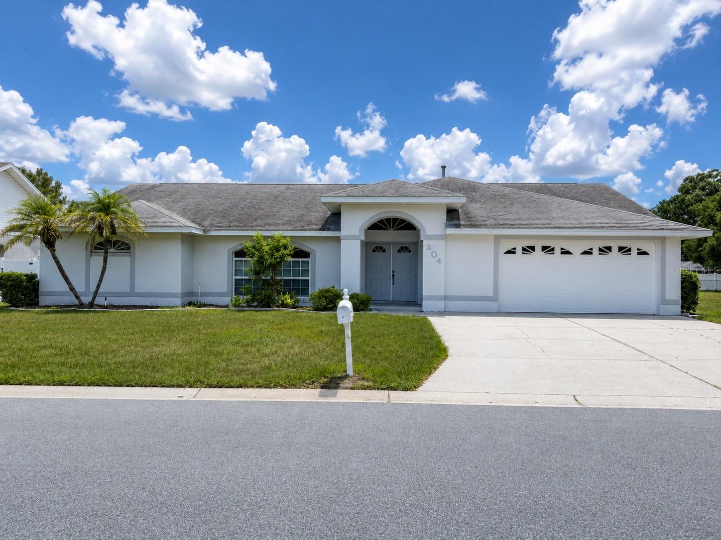 204 Lake Mariam Court — photo