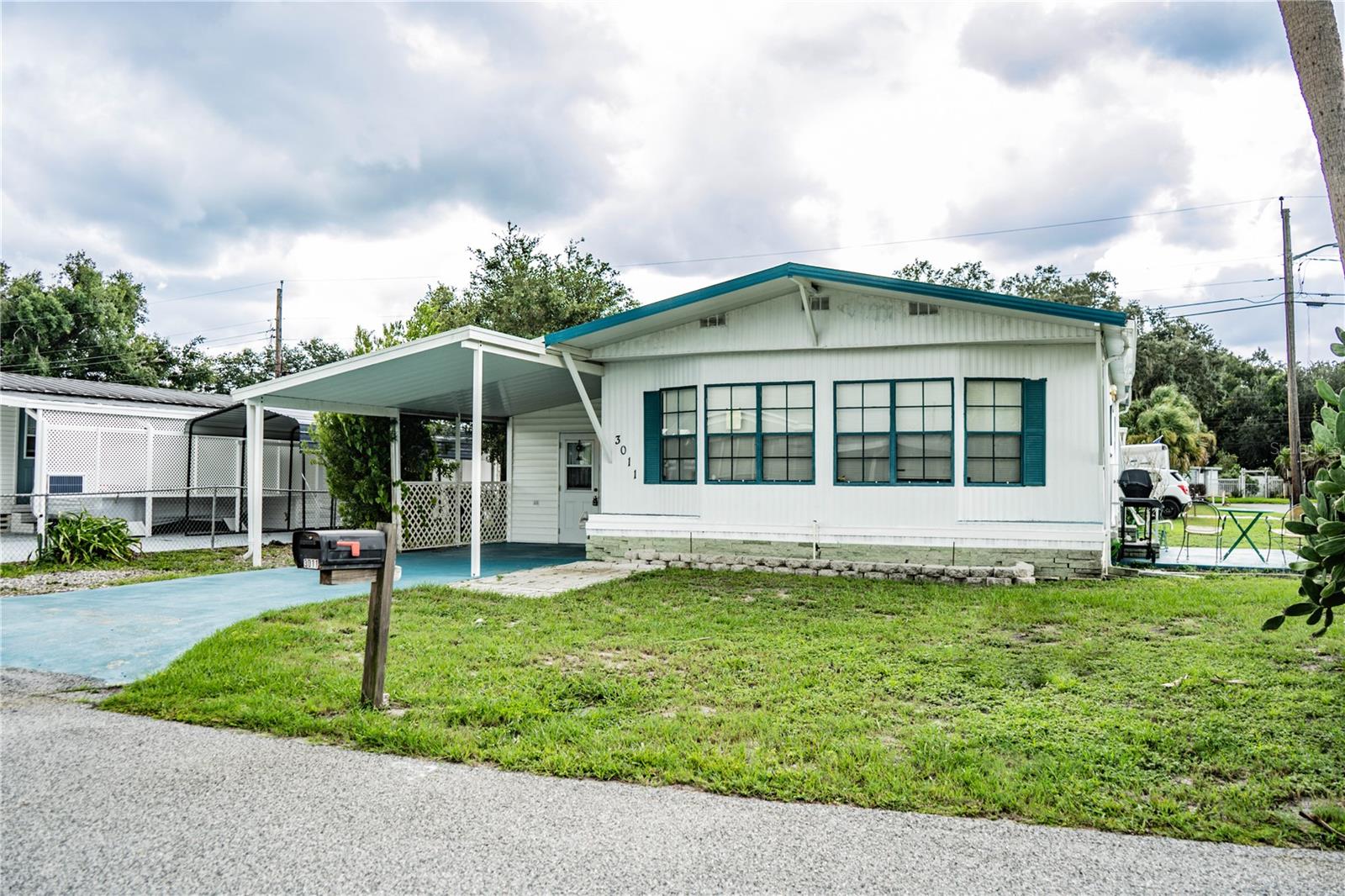 3011 Sun Way — photo