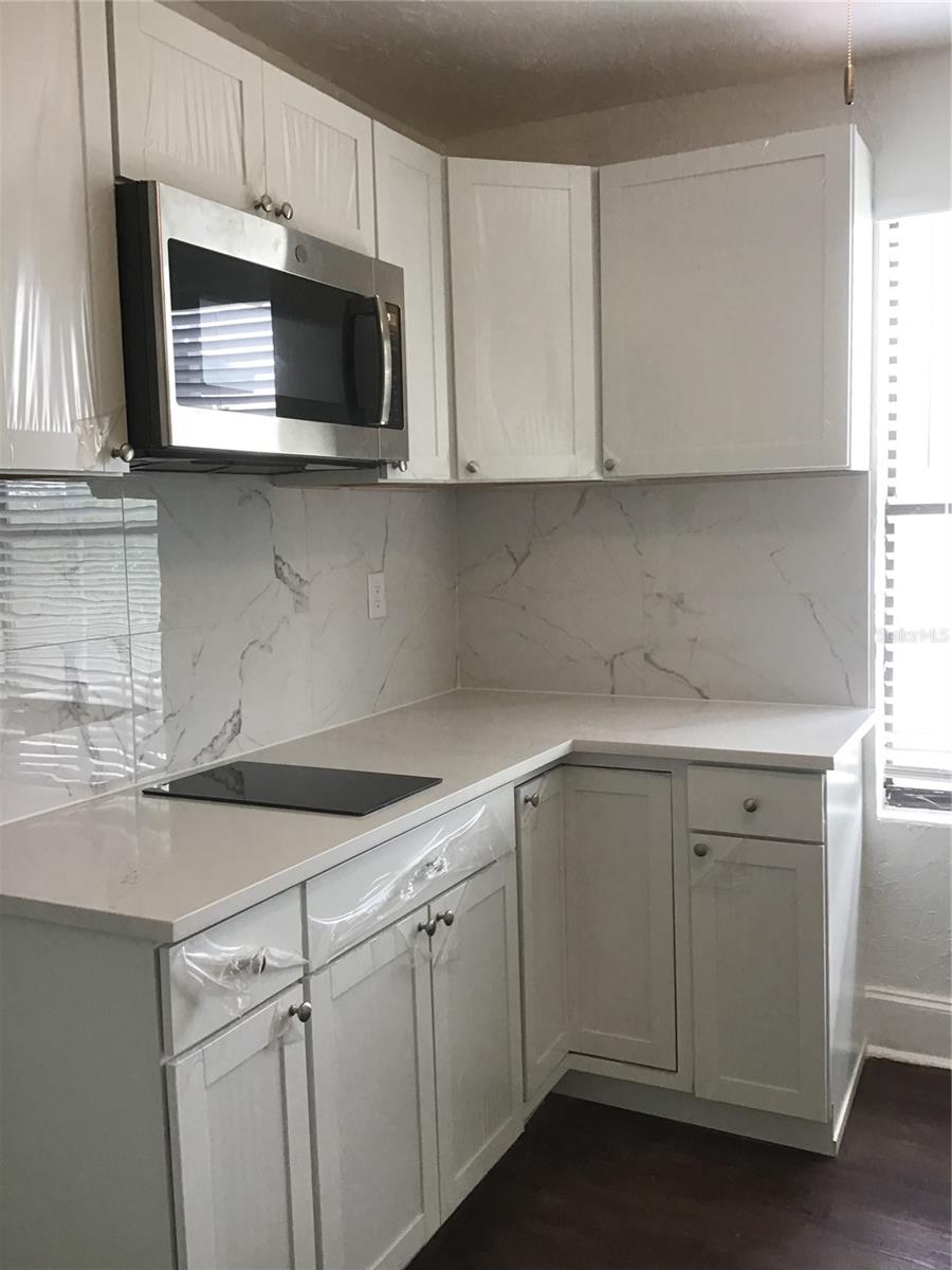 401 Colonia Ln E #15 — photo