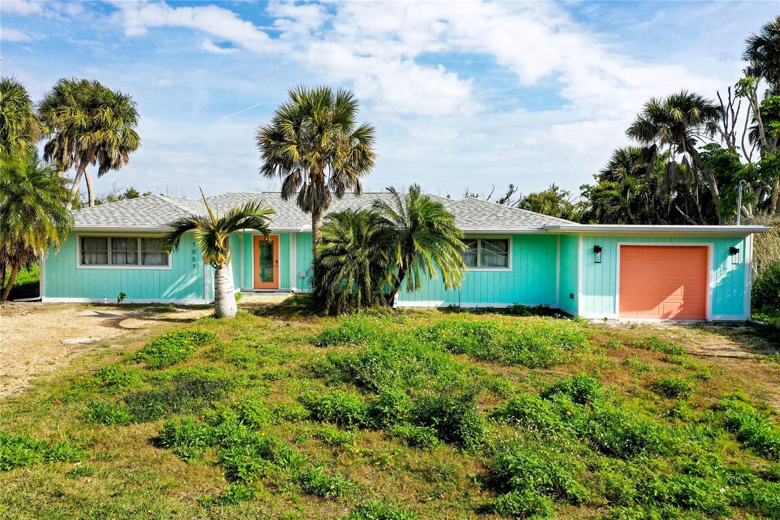 1057 Blue Heron Dr — photo