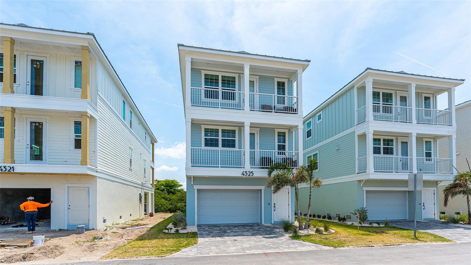 4325 Marina View Way — photo