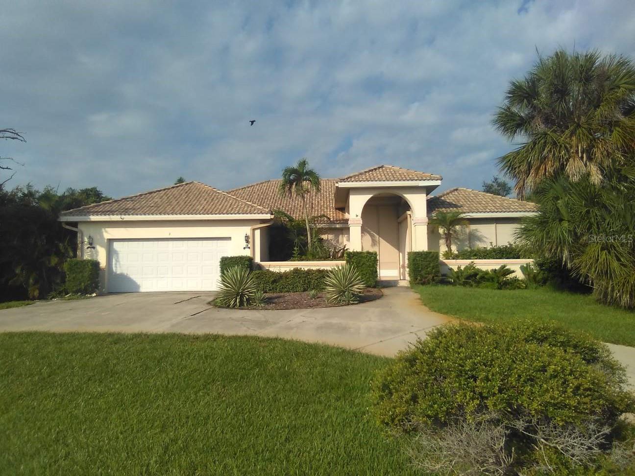 2 Arlington Dr — photo