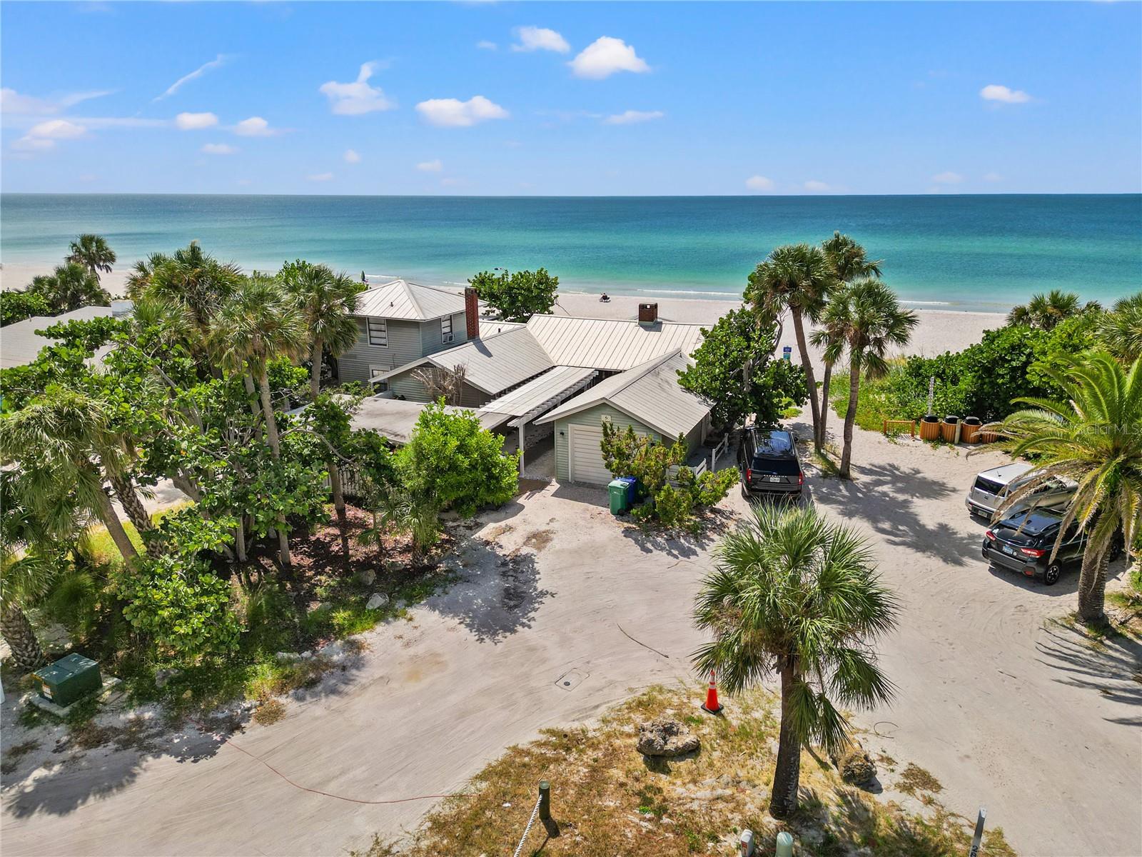 2823 Gulf Of Mexico Dr — photo