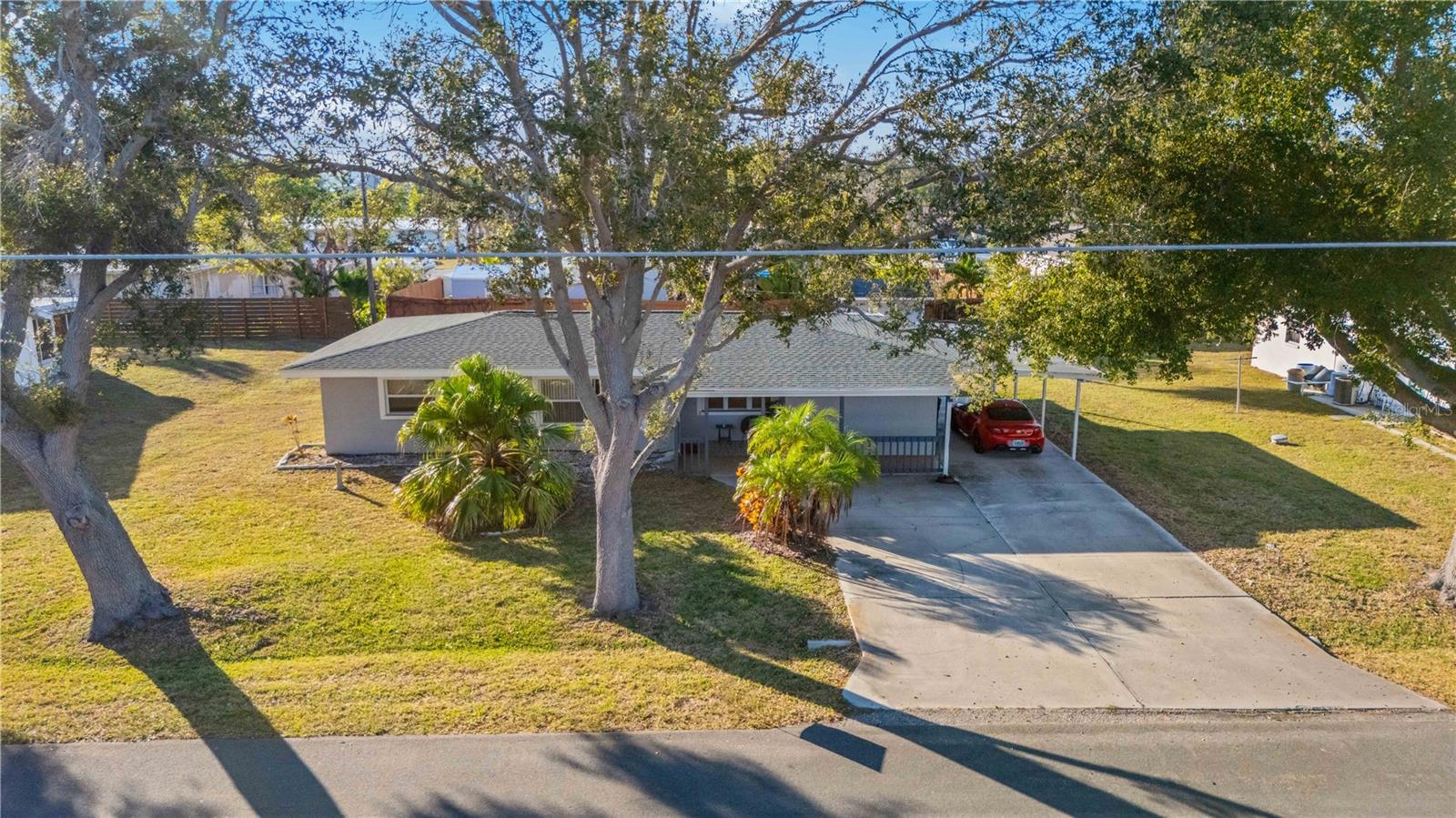 524 Sarabay Rd — photo