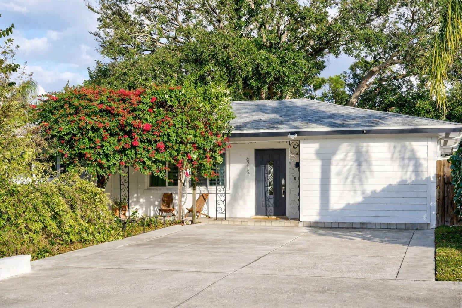 6215 Rodgers Ave — photo