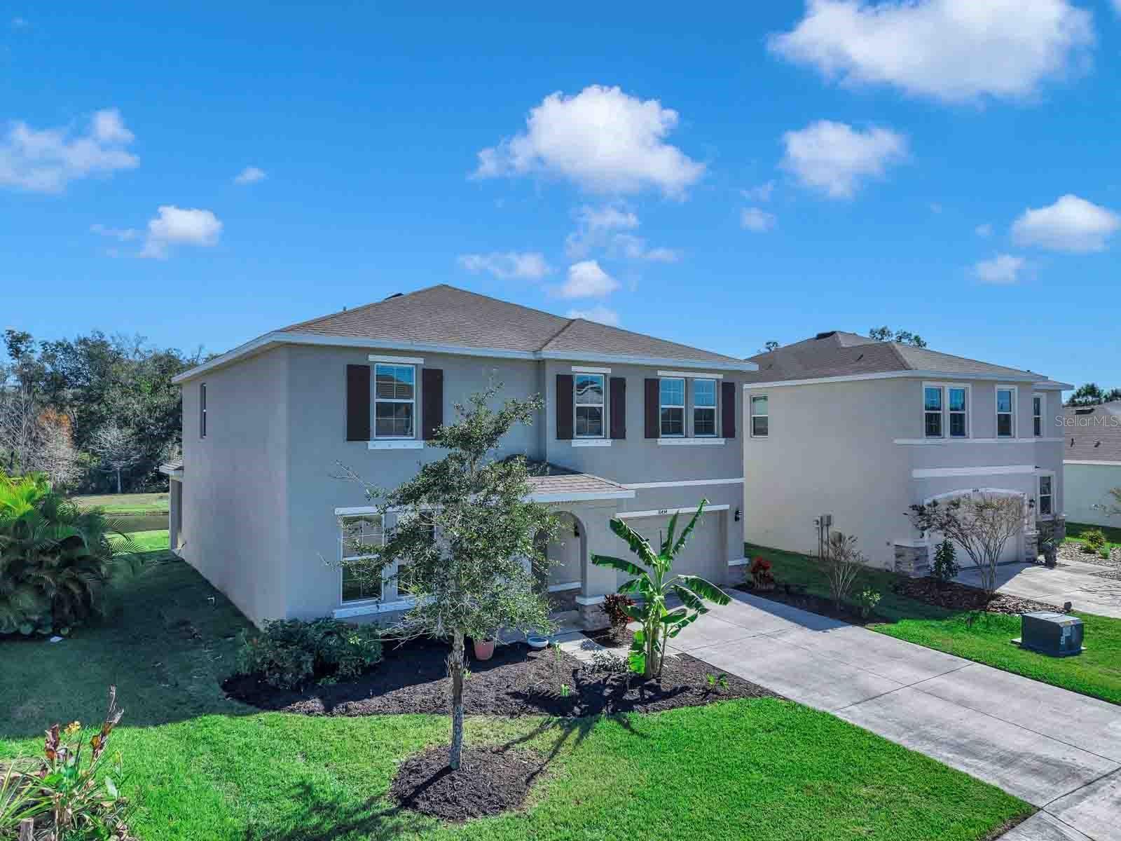 16454 Woodside Gln — photo
