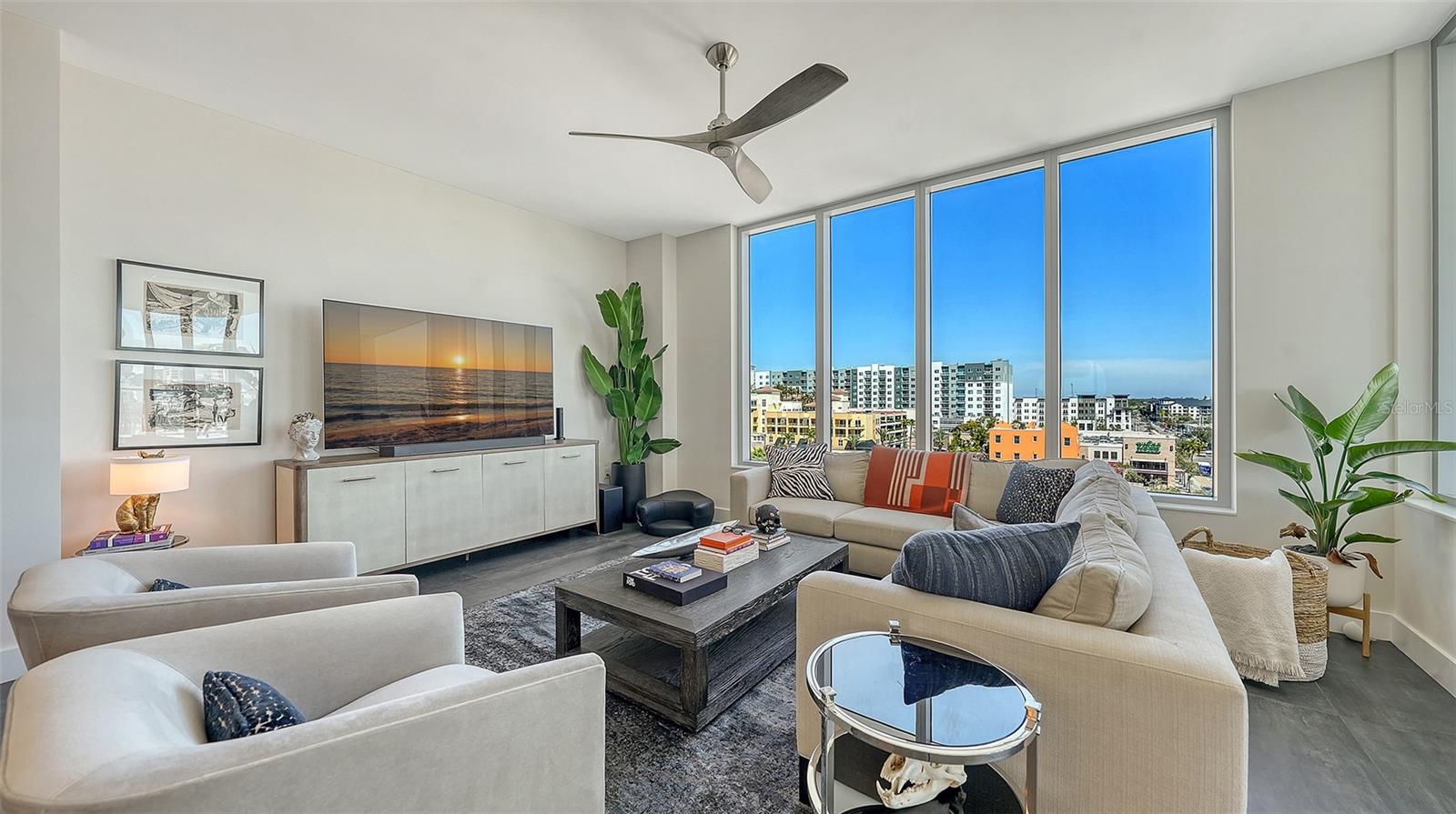 111 S Pineapple Ave #601 — photo