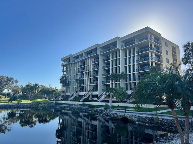 1095 Gulf Of Mexico Dr #104 — photo