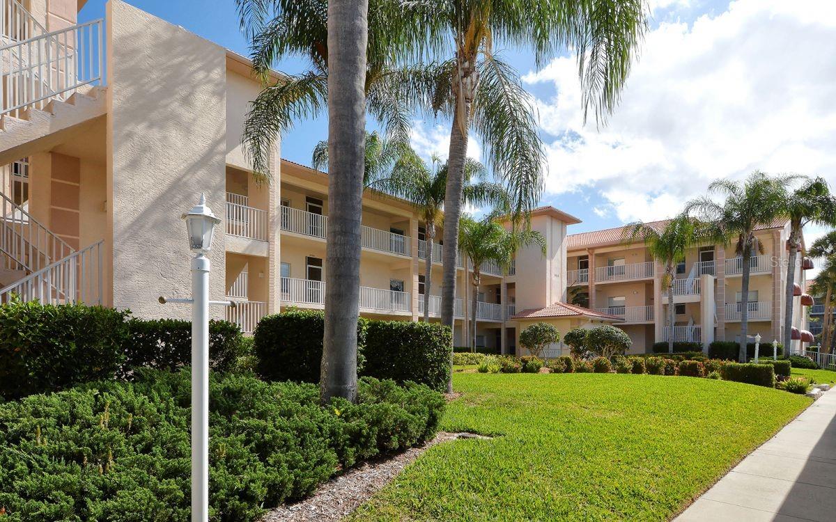 9630 Club South Cir #6202 — photo