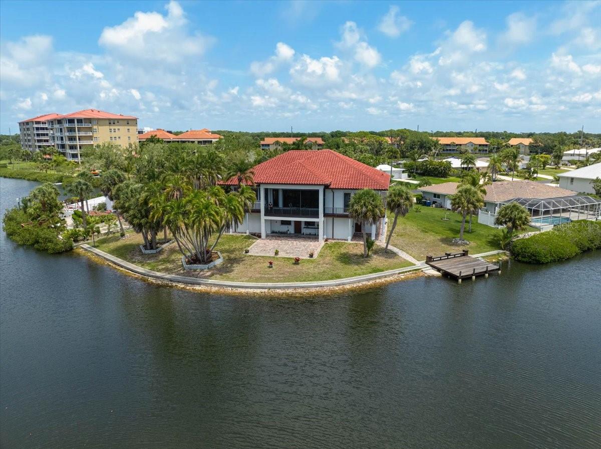 135 Tina Island Dr — photo