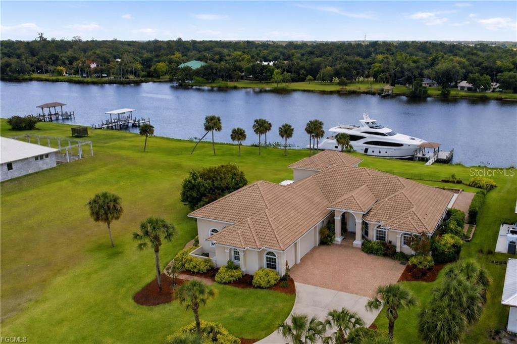 2504 Caloosa Shores Dr — photo