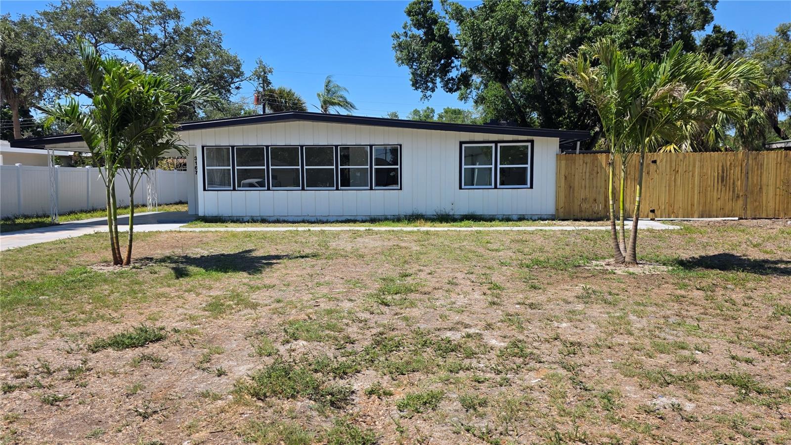 3167 Irving St — photo