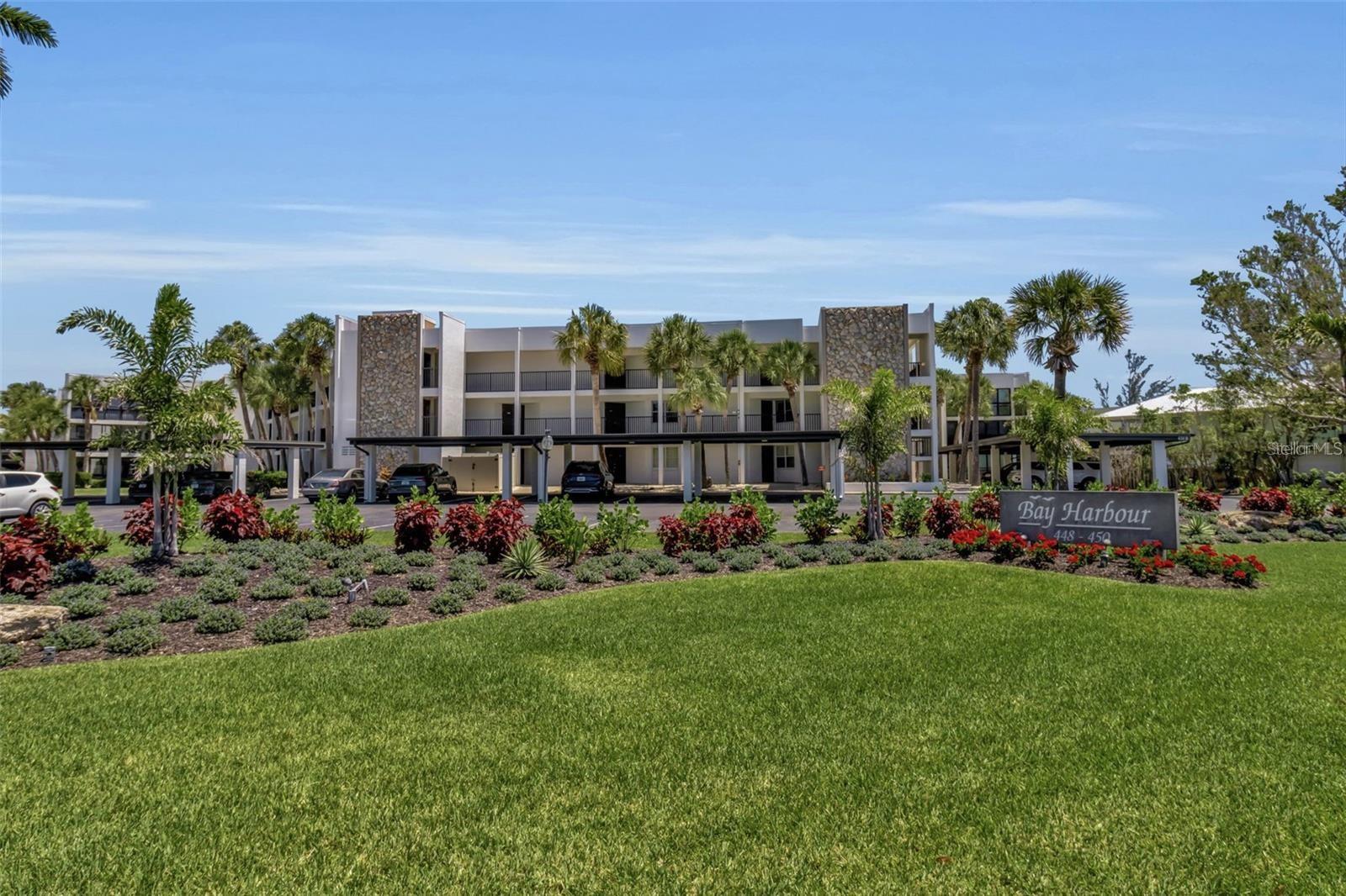 450 Gulf Of Mexico Dr #303 — photo