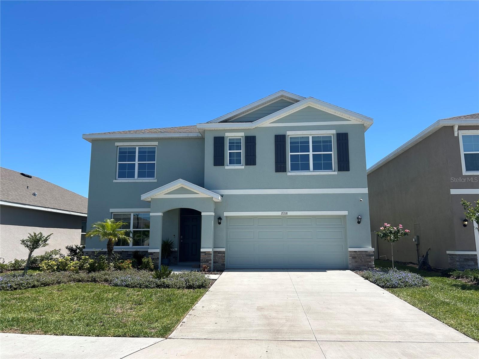 17218 Reserva Dr — photo