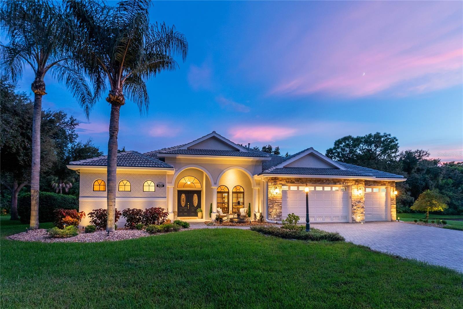 6410 Butlers Crest Dr — photo