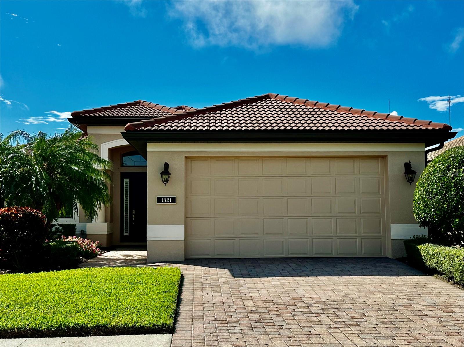 1321 Cielo Ct — photo