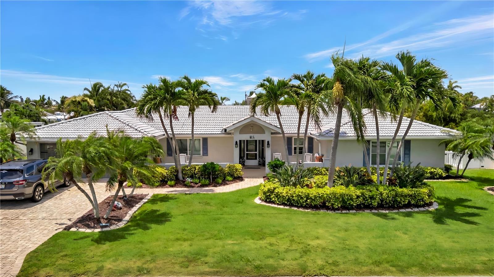 514 Key Royale Dr — photo