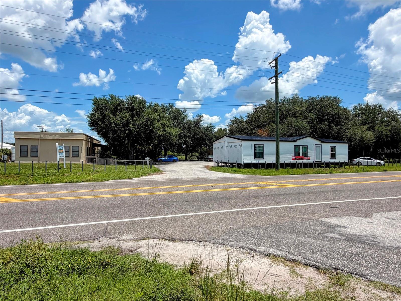 2290 E 92 Hwy — photo